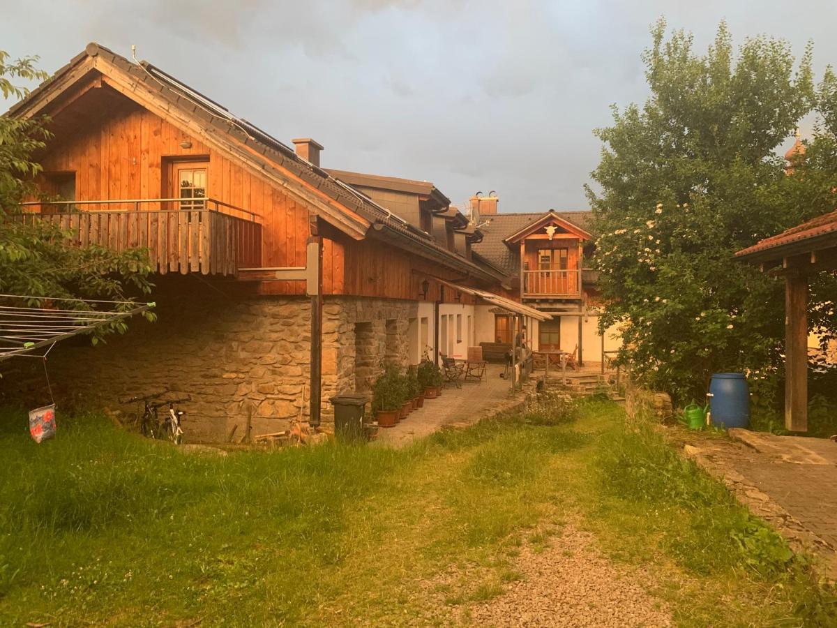 Abgeschiedene Ferienwohnung Im Boehmerwald Kasperske Hory Exterior photo