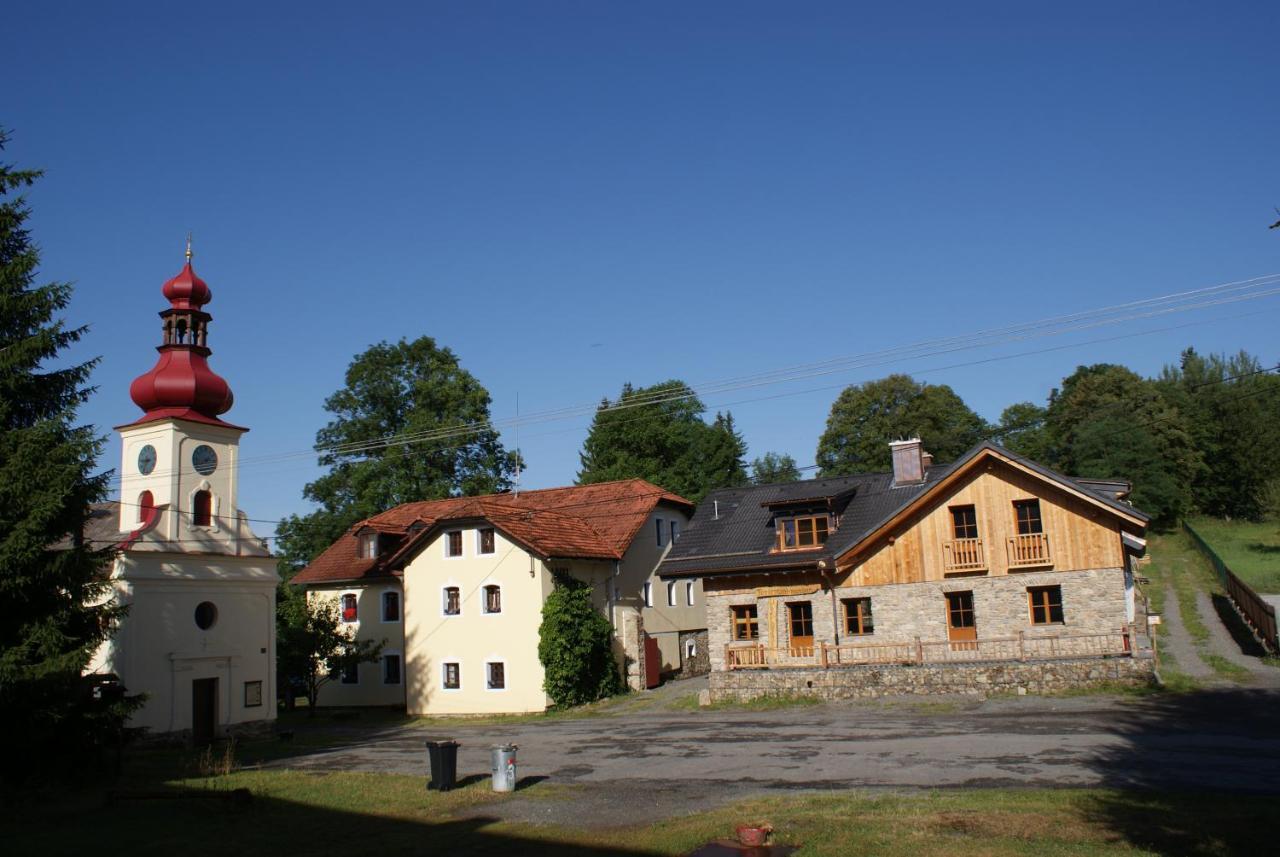 Abgeschiedene Ferienwohnung Im Boehmerwald Kasperske Hory Exterior photo